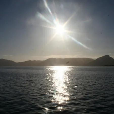 6 Person In Aram-by Traum *